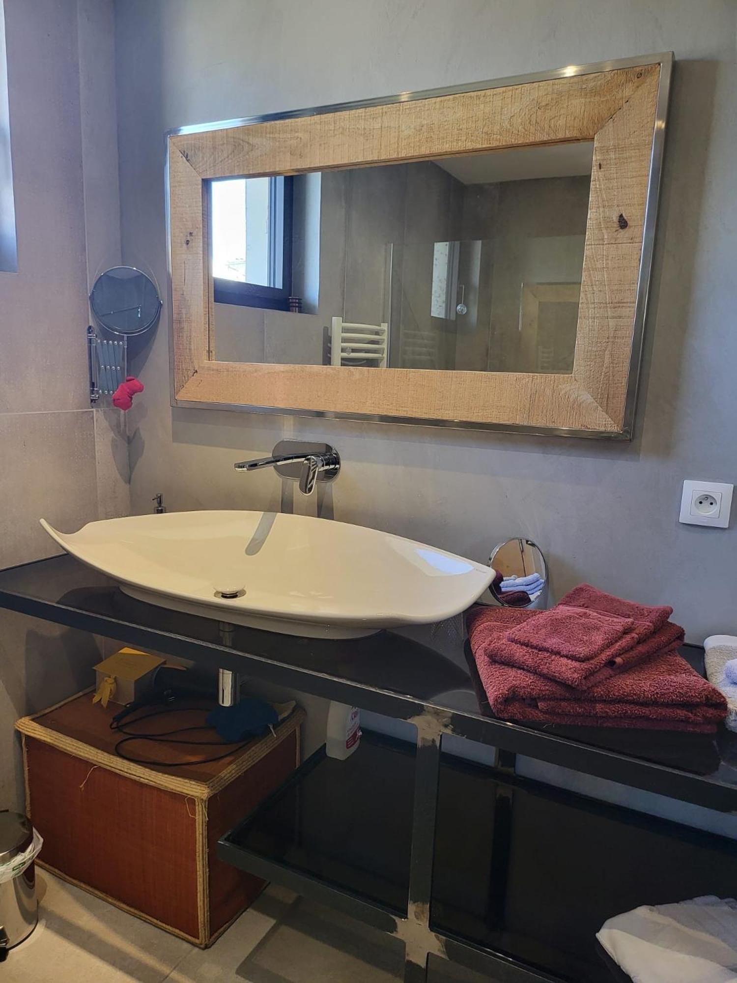 Appartement Standing Bord Sorgue リル・シュル・ラ・ソルギュ エクステリア 写真